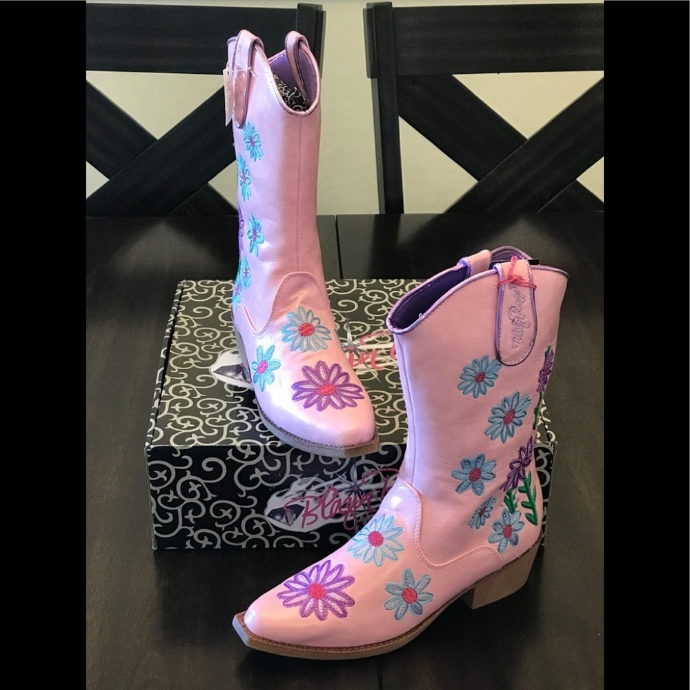 NEW Blazin Roxx Daisey Floral Embroidered Boot